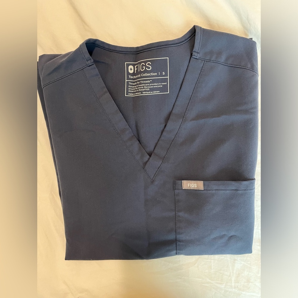 Figs lavender scrubs
